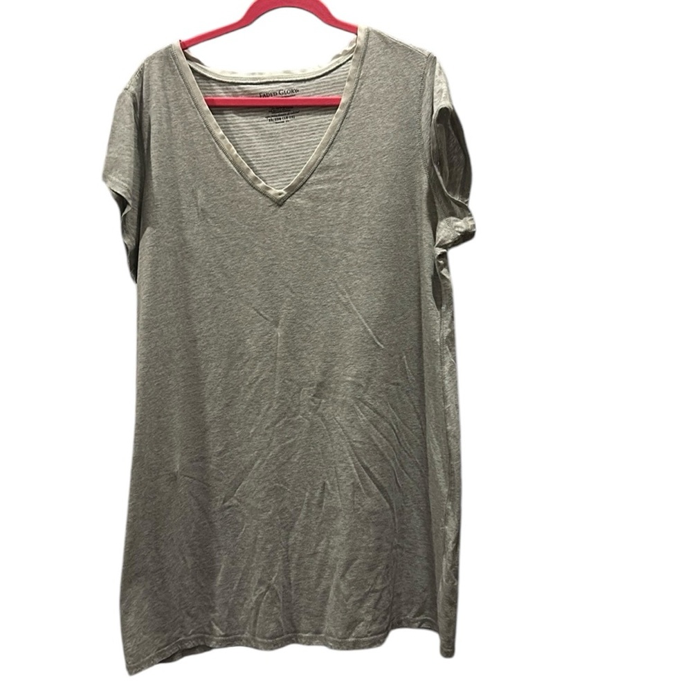 Faded Glory women’s night shirt/ gown